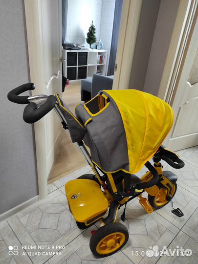 Прогулочная коляска