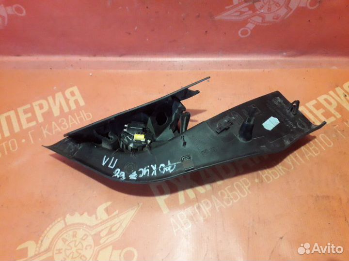 Пищалка уголок левая Ford Focus 2 CB4 1.8 qqdb