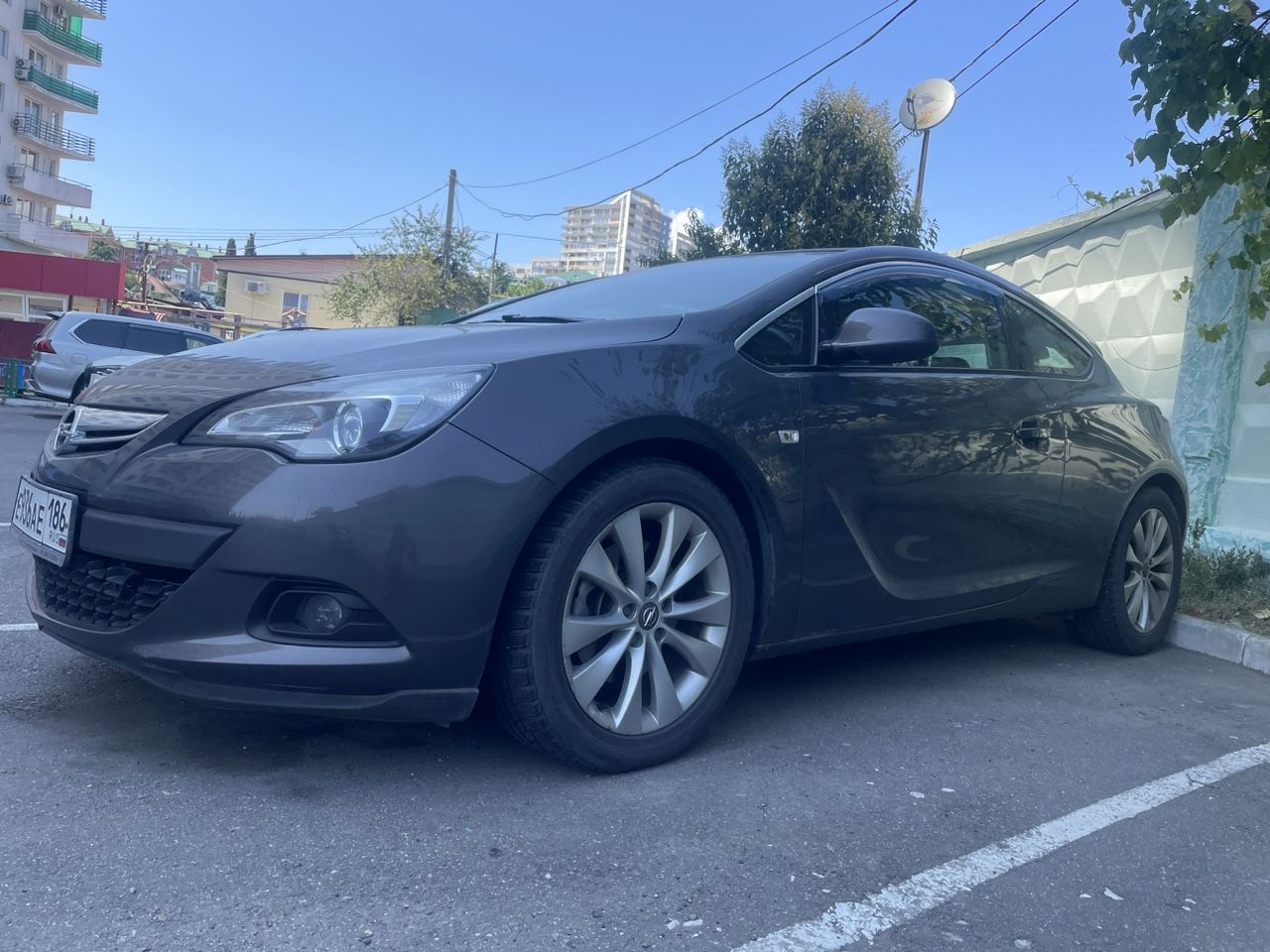 Opel Astra GTC: фото владельца