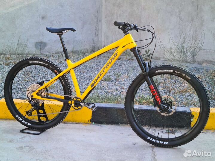 Nukeproof Scout 275