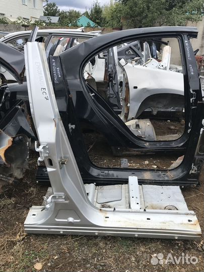 Порог со стойкой правый Geely Emgrand EC7 2009–201