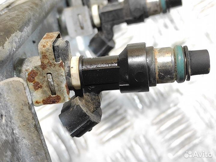 Форсунка двигателя Nissan Almera Classic