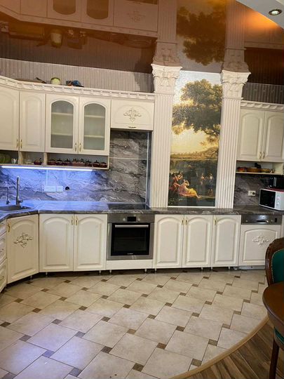 2-к. квартира, 76,5 м², 8/14 эт.