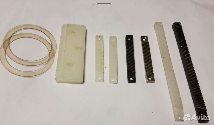 Объективы и другие детали микроскопа от