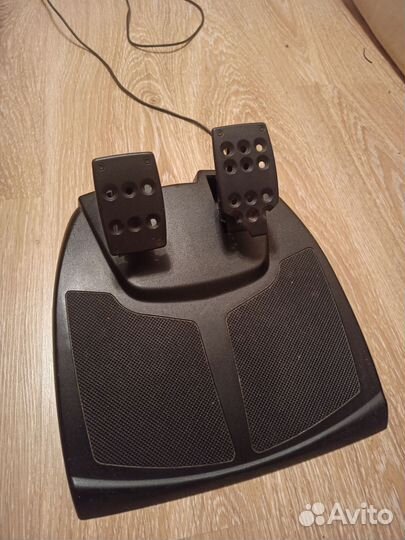 Игровой руль momo racing