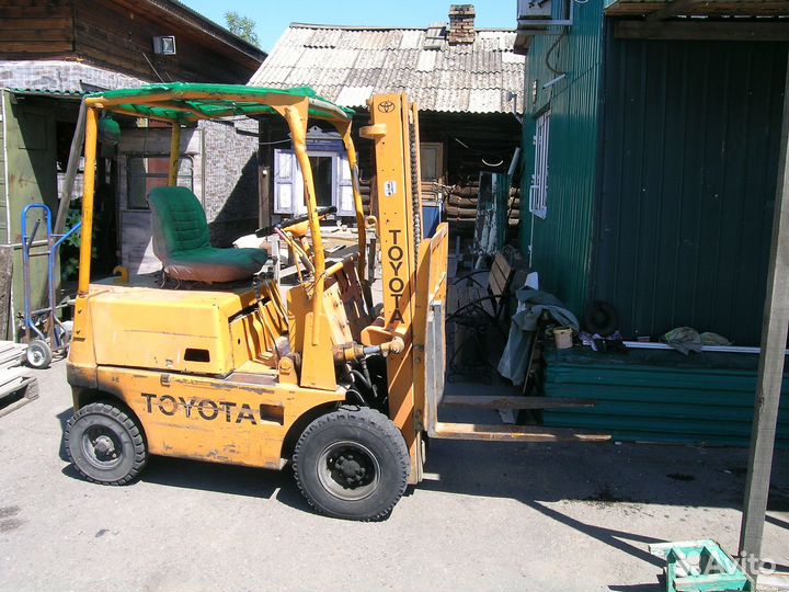 Вилочный погрузчик Toyota 2FG14, 1997