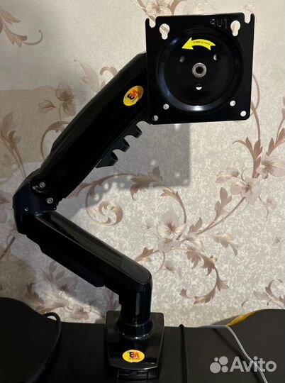 Кронштейн для монитора