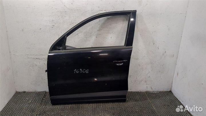 Кнопка стеклоподъемника Volkswagen Tiguan, 2012