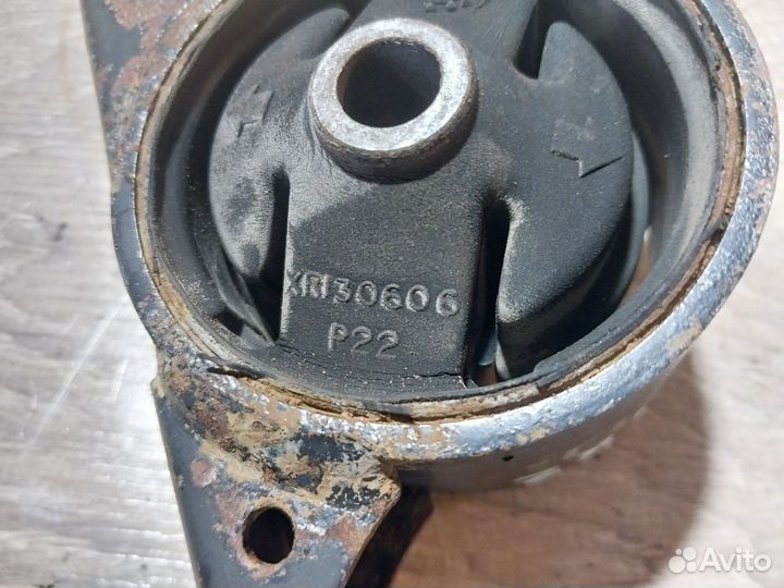 Опора двигателя Mitsubishi Carisma XR130606