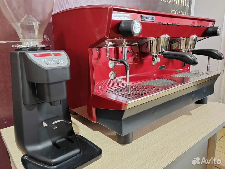 Кофемашина и кофемолка в аренду