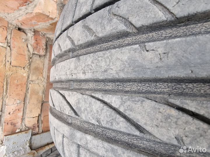 Bridgestone Potenza S001 245/40 R18 и 265/35 R18