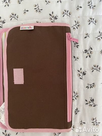 Кейс портативный пеленальный стол