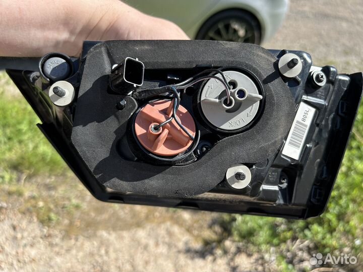 Фонарь задний левый Kia Cerato