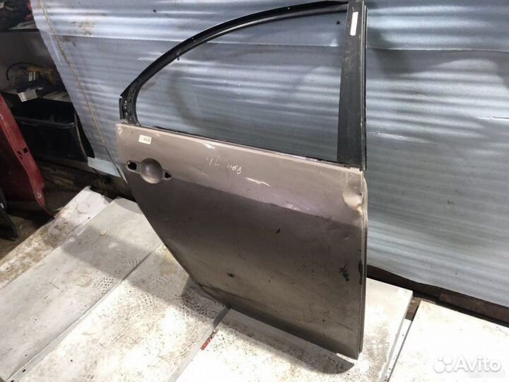 Дверь задняя правая Nissan Primera P12