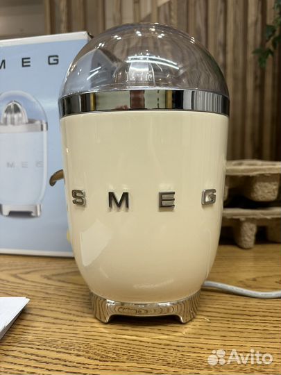 Соковыжималка для цитрусовых smeg