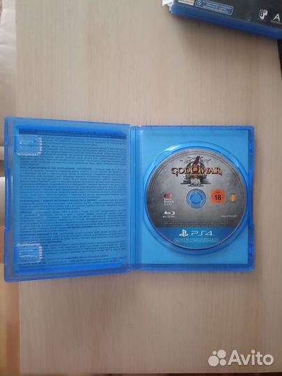 Диск на ps4 God of war