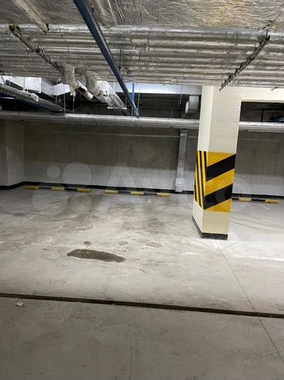 Машиноместо, 14 м²