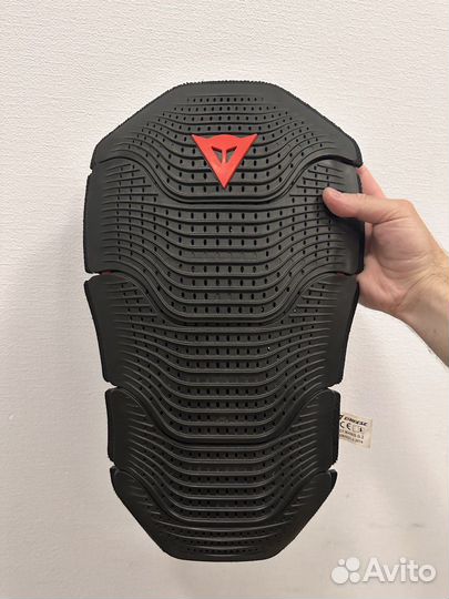 Dainese D1 G2. Защита спины