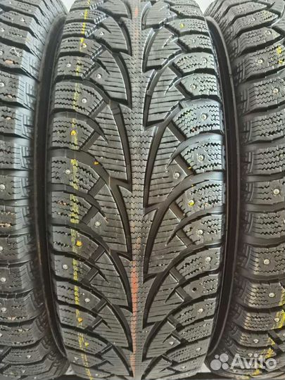 Hankook Winter I'Pike LT RW09 215/65 R17 98T