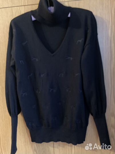 Джемпер женский 46 trussardi