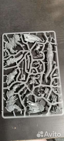 Start Collecting. Slaves to darkness. Warhammer