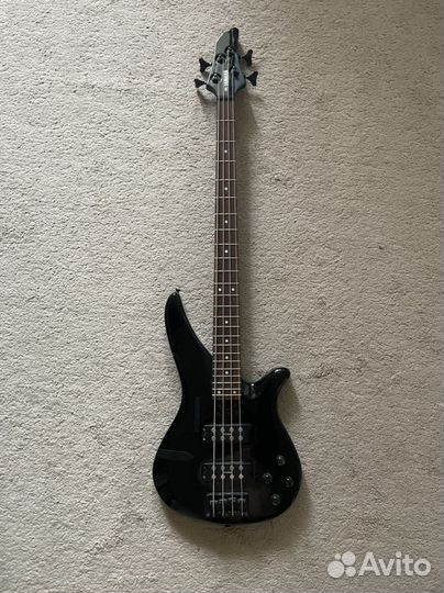 Бас гитара yamaha