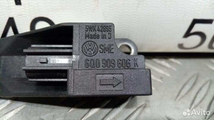 Б/У Датчик AIR BAG skoda superb#001