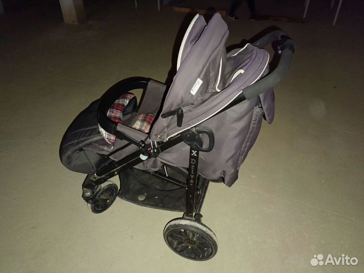 Прогулочная коляска