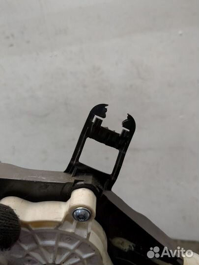 Стеклоподъемник электрический Audi A5, 2009