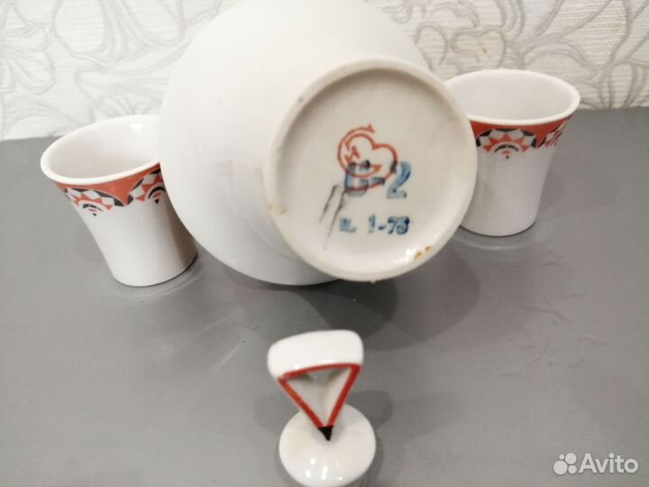 Графин и рюмки фарфор СССР