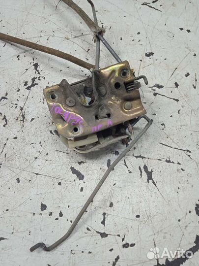 Замок двери правый задний Ford Taurus 1 Форд Тауру