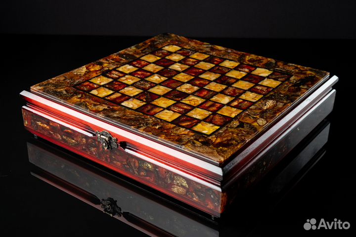 Янтарные шахматы. Шахматы из Янтаря. Янтарь. 00017