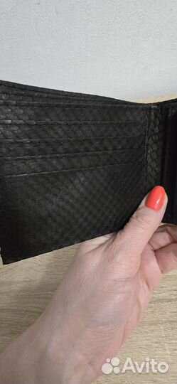 Мужское кожаное портмоне