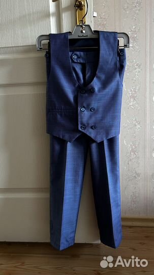 Костюм тройка на мальчика