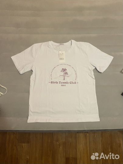 Футболка женская