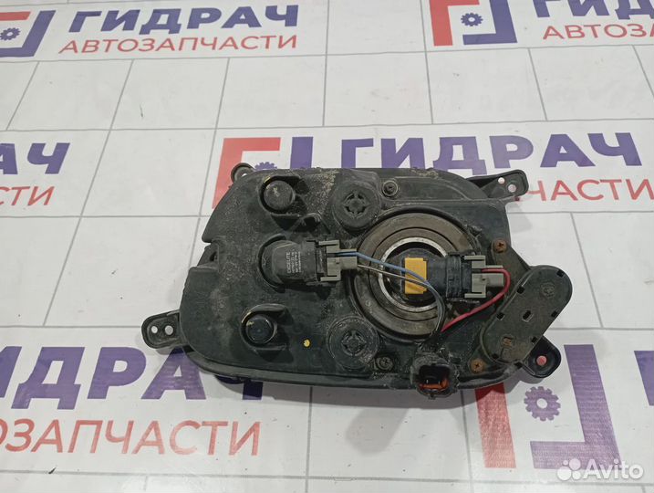 Фара противотуманная левая Kia Sorento (XM) 92201-2P610