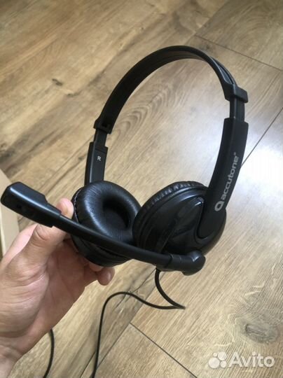 Наушники accutone