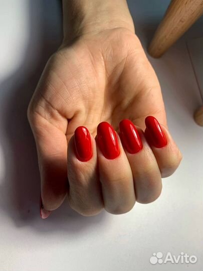 Маникюр педикюр