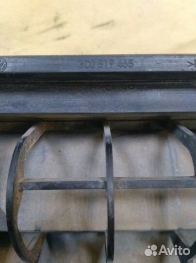 Решетка вентиляционная Volkswagen Passat B6 2.0