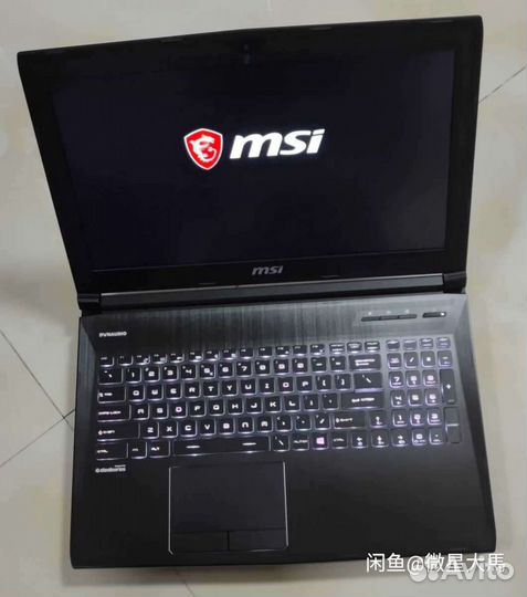 MSI Gt63 Titan 8sg i7-8750h rtx2080 ddr4-16gb