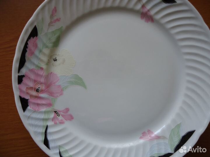 Тарелка фарфор