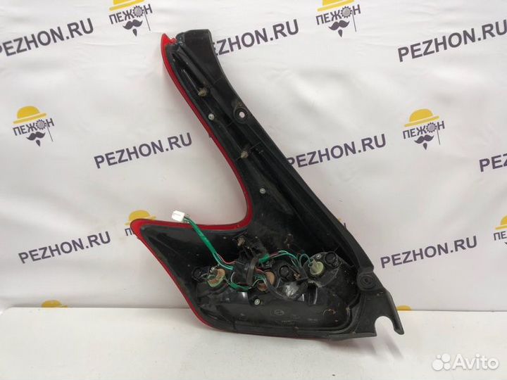 Фонарь задний правый Nissan Juke внедорожник 1.6