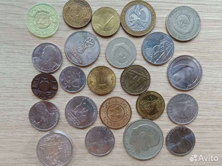 Набор юбилейных монет и жетонов