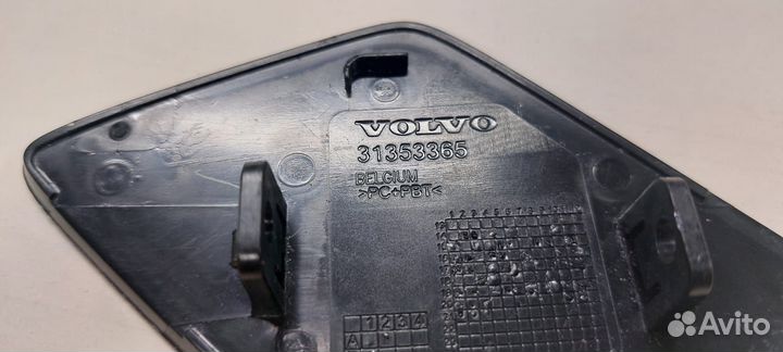 Крышка форсунки омывателя фары Volvo XC90