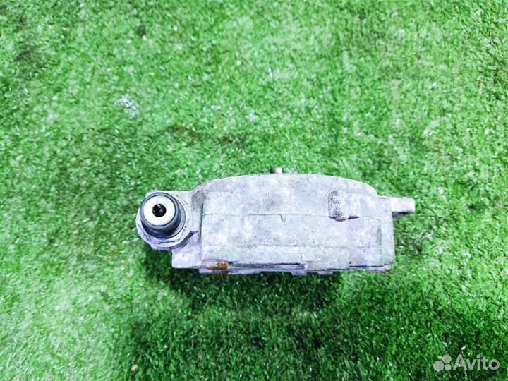 Насос вакуумный volkswagen Caddy 3 2013