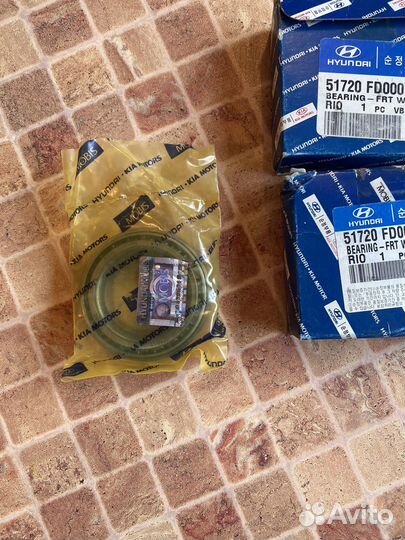 Подшипник ступицы передней KIA RIO (00-05) FD