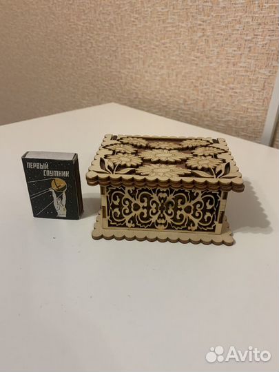 Шкатулка для хранения украшений