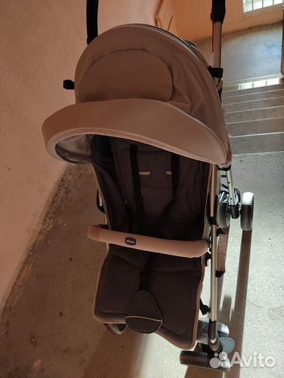 Прогулочная коляска chicco