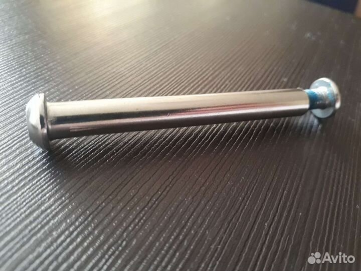 Ось для самоката