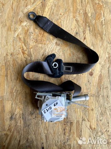 Ремень передний правый Toyota Corolla E210